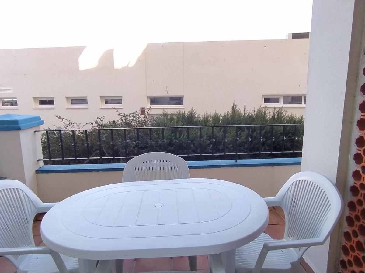 Acogedor Apartamento A 50 Metros De La Playa Исла-Канела Экстерьер фото